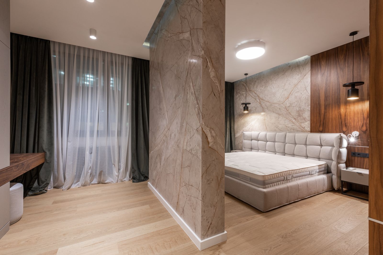 Helles Badezimmer nach Sanierung